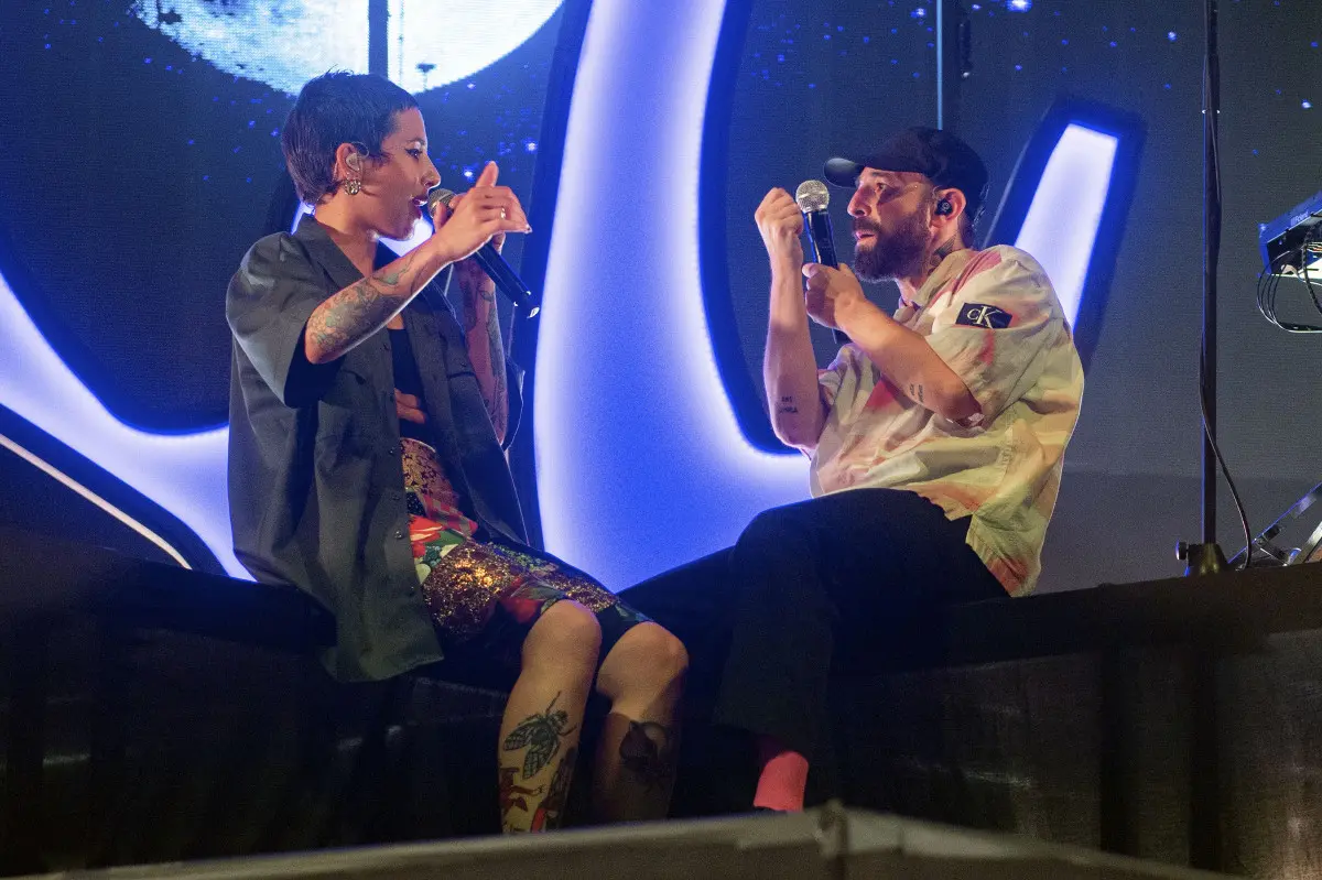I Coma Cose alla Festa di Radio Onda D'urto