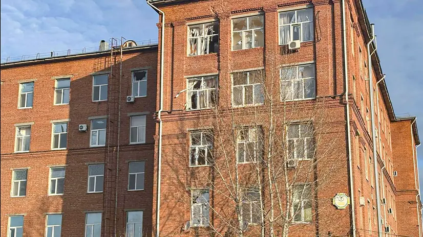 epa11975221 A handout photo made available by the Governor of Saratov Region press service shows a damaged building of a hospital, following a Ukrainian drone attack in Engels, Saratov region, Russia, 20 March 2025. The buildings of a hospital, two kindergartens and a school in Engels were damaged, and two people were injured, said the region's governor, Roman Busargin. According to the Russian Defense Ministry, 54 drones were shot down over the region. In total, on the night of March 20, air defense systems destroyed 132 Ukrainian drones over the Saratov, Voronezh, Belgorod, Rostov, Kursk, Lipetsk regions and the Republic of Crimea. EPA/GOVERNOR OF SARATOV REGION PRESS HANDOUT EDITORIAL USE ONLY/NO SALES
