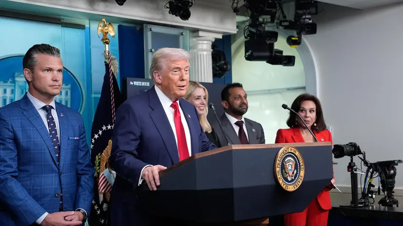 epa12293812 US President Donald Trump (2-L) addresses the media in the James S. Brady Press Briefing Room of the White House, in Washington, DC, USA, 11 August 2025. President Trump is due to announce the deployment of the National Guard in Washington DC as part of a crime reduction strategy. EPA/YURI GRIPAS / POOL