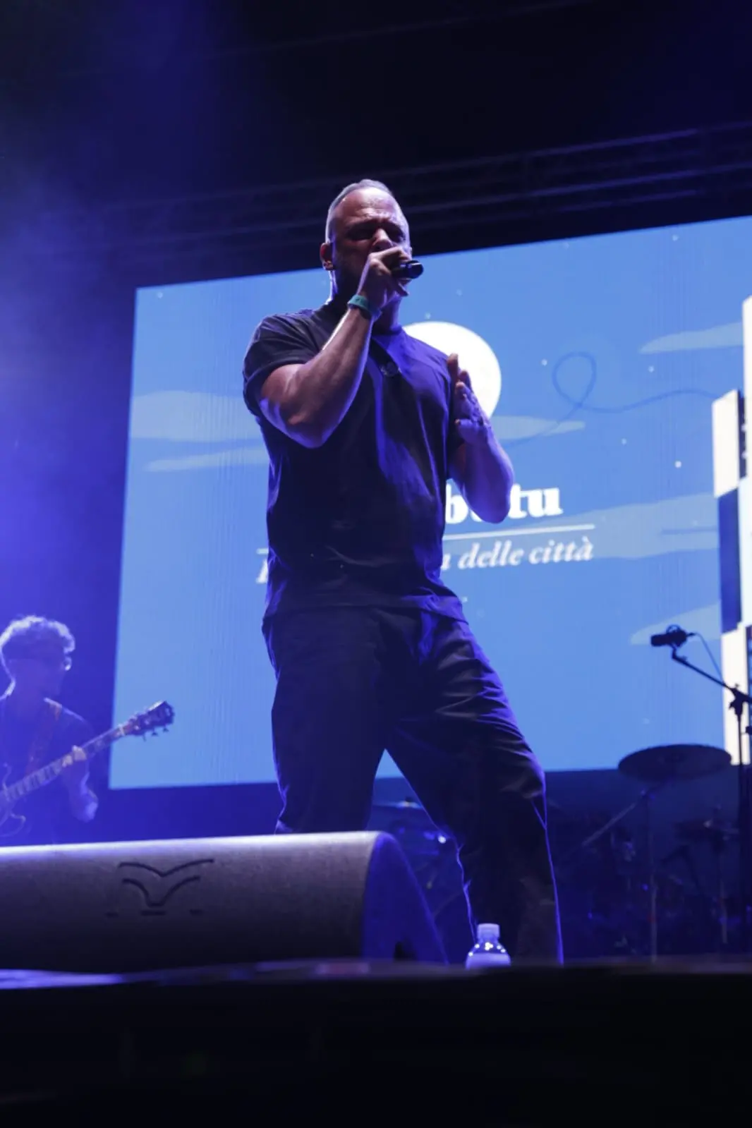 Murubutu e Mezzosangue sul palco di Festa Radio Onda d'Urto