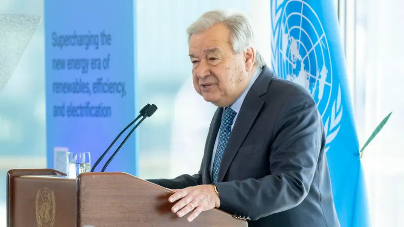 epa12253421 United Nations (UN) Secretary-General Antonio Guterres delivers a speech about the global shift away from fossil fuels and the importance of renewable energy, at United Nations headquarters in New York, USA, 22 July 2025. EPA/JUSTIN LANE