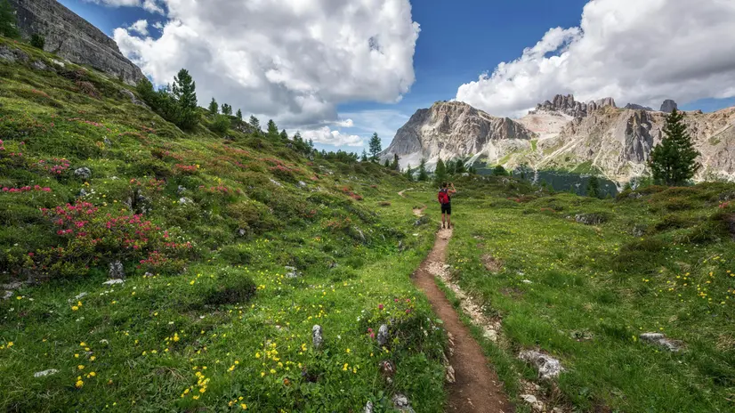 Una persona in montagna