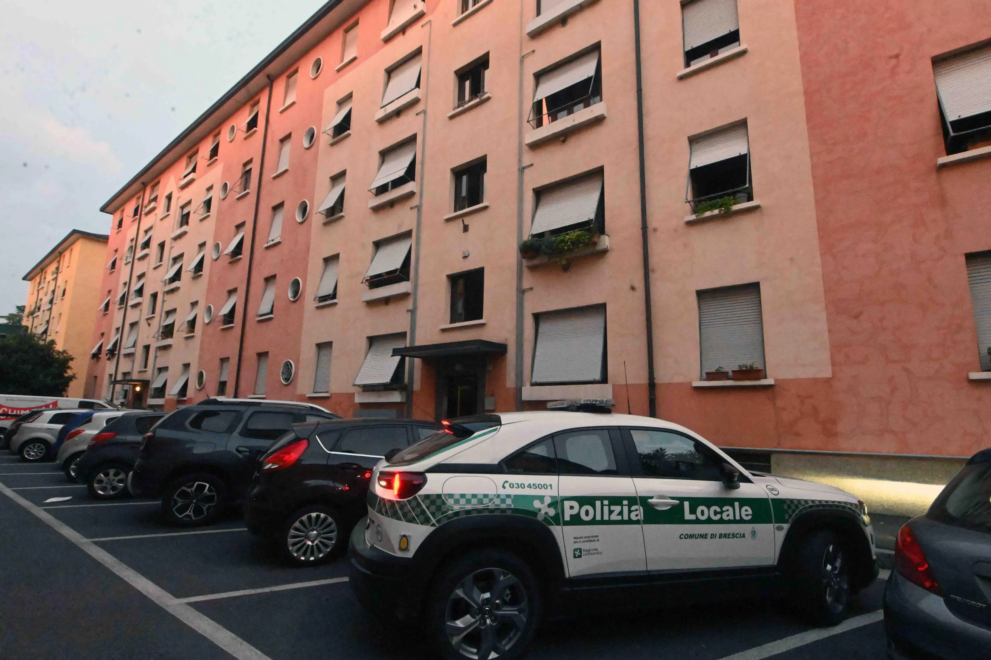 CRONACA NERA BRESCIA QUARTIERE PERLASCA RINVENIMENTO CADAVERE PER MANIERI 12-08-2025 MARCO ORTOGNI NEW EDEN GROUP