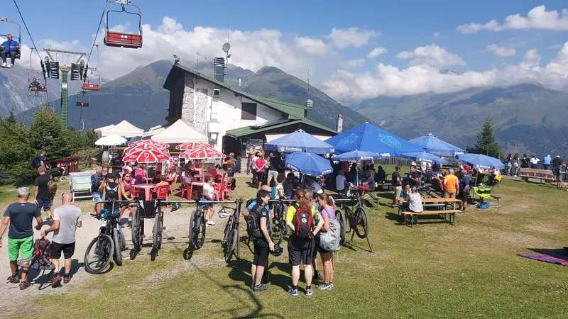 Sempre più turisti scelgono la montagna - © www.giornaledibrescia.it