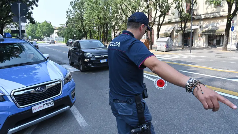 Pattuglie della Polizia di Stato in città