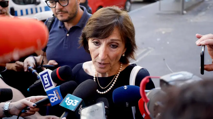 Il pm Tiziana Siciliano alla Casa di riposo dei Coniugi dove nella notte è scoppiato un incendio causando diverse vittime tra gli ospiti della struttura in via dei cinquecento a Milano, 7 luglio 2023.ANSA/MOURAD BALTI TOUATI