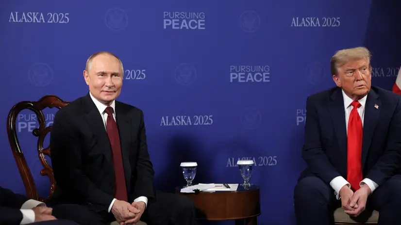 epa12303534 US President Donald Trump (R) and Russian President Vladimir Putin (L) attend a meeting at Joint Base Elmendorf-Richardson in Anchorage, Alaska, USA, 15 August 2025. EPA/GAVRIIL GRIGOROV/SPUTNIK/KREMLIN POOL / POOL MANDATORY CREDIT