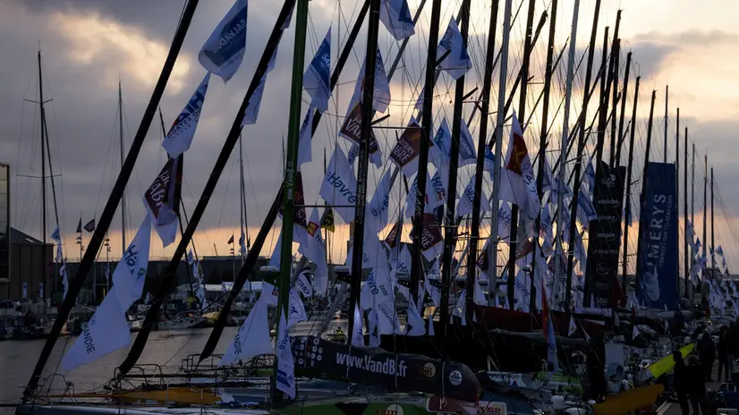 epa06304205 Sailing ships are pictured at sunset during the 13th Transat Jacques Vabre sailing race in Le Havre, France, 02 November 2017. The 13th Transat Jacques Vabre transatlantic sailing pair race from Le Havre in France to Salvador de Bahia in Brazil will start on 05 November 2017. EPA/JEAN-CHRISTOPHE BOTT