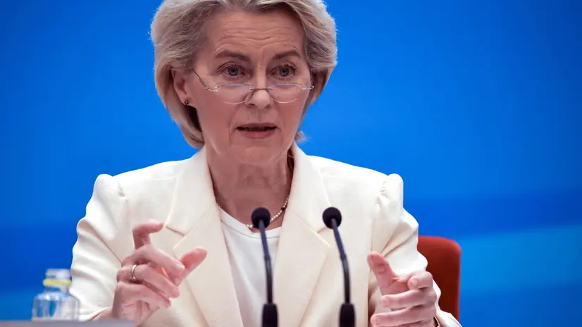 epa12258490 European Commission President Ursula von der Leyen speaks during the EU-China Business leaders symposium at the Great Hall of the People in Beijing, China, 24 July 2025. The symposium is part of the 25th EU-China summit focusing on the state of bilateral relations and global geopolitical challenges. EPA/ANDRES MARTINEZ CASARES /POOL