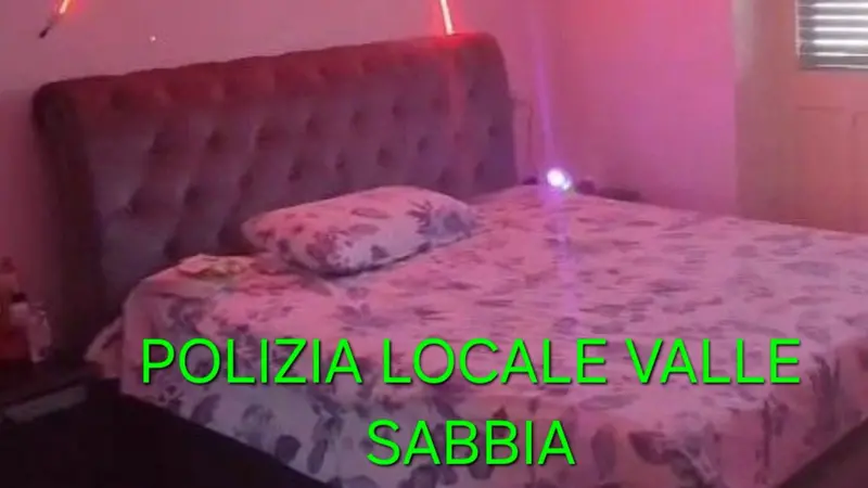 Il locale trovato dalla Polizia locale © www.giornaledibrescia.it