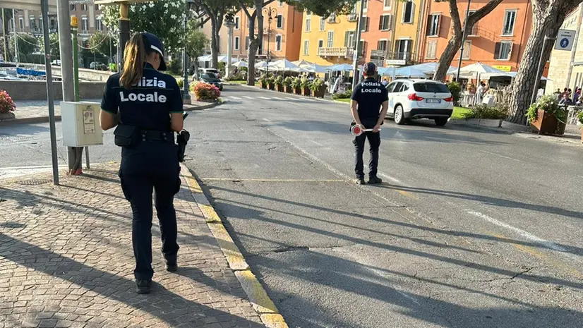Agenti della Polizia locale © www.giornaledibrescia.it