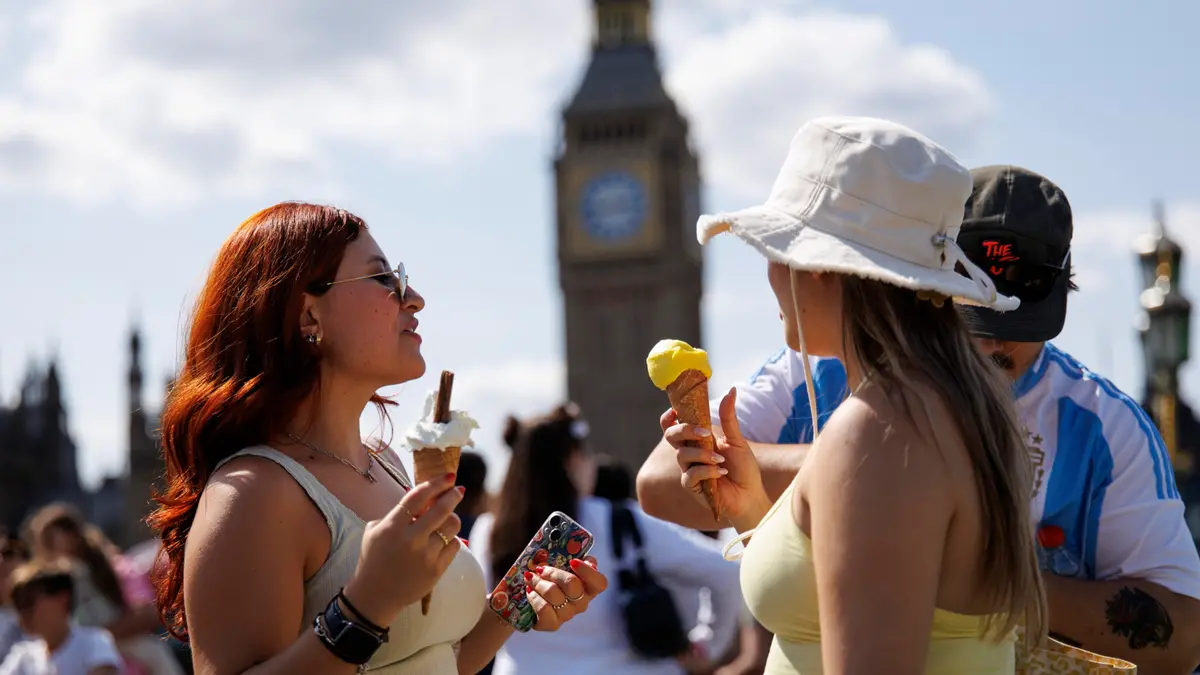 Caldo a Londra - Foto Ansa © www.giornaledibrescia.it