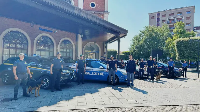 Controlli in Stazione a Brescia - © www.giornaledibrescia.it