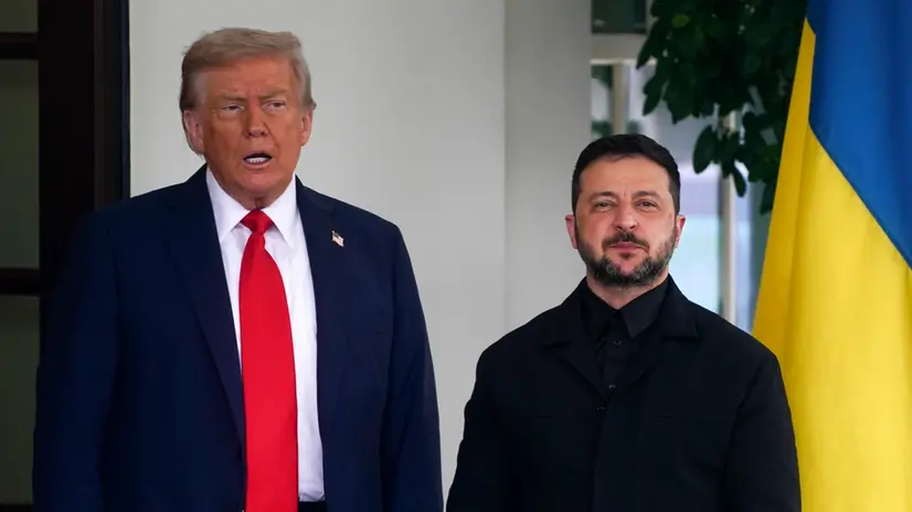 epa12308513 US President Donald Trump (L) greets Ukraine's President Volodymyr Zelensky (R) at the White House, Washington, DC, USA, 18 August 2025. President Trump is meeting with European leaders and President Zelensky to discuss the conflict between Ukraine and Russia. EPA/WILL OLIVER