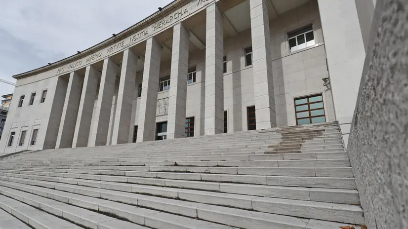 Foto Zambello Lorenzo ANSA Generiche Alto Adige Bolzano Piazza del Tribunale