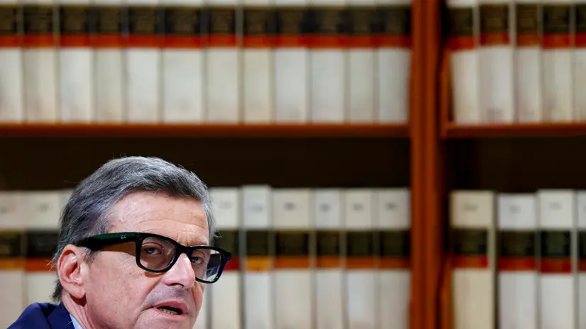 Carlo Calenda, leader di Azione, durante il convegno Antisemitismo e antisionismo due facce della stessa medaglia, Roma 18 luglio 2025. ANSA/FABIO FRUSTACI