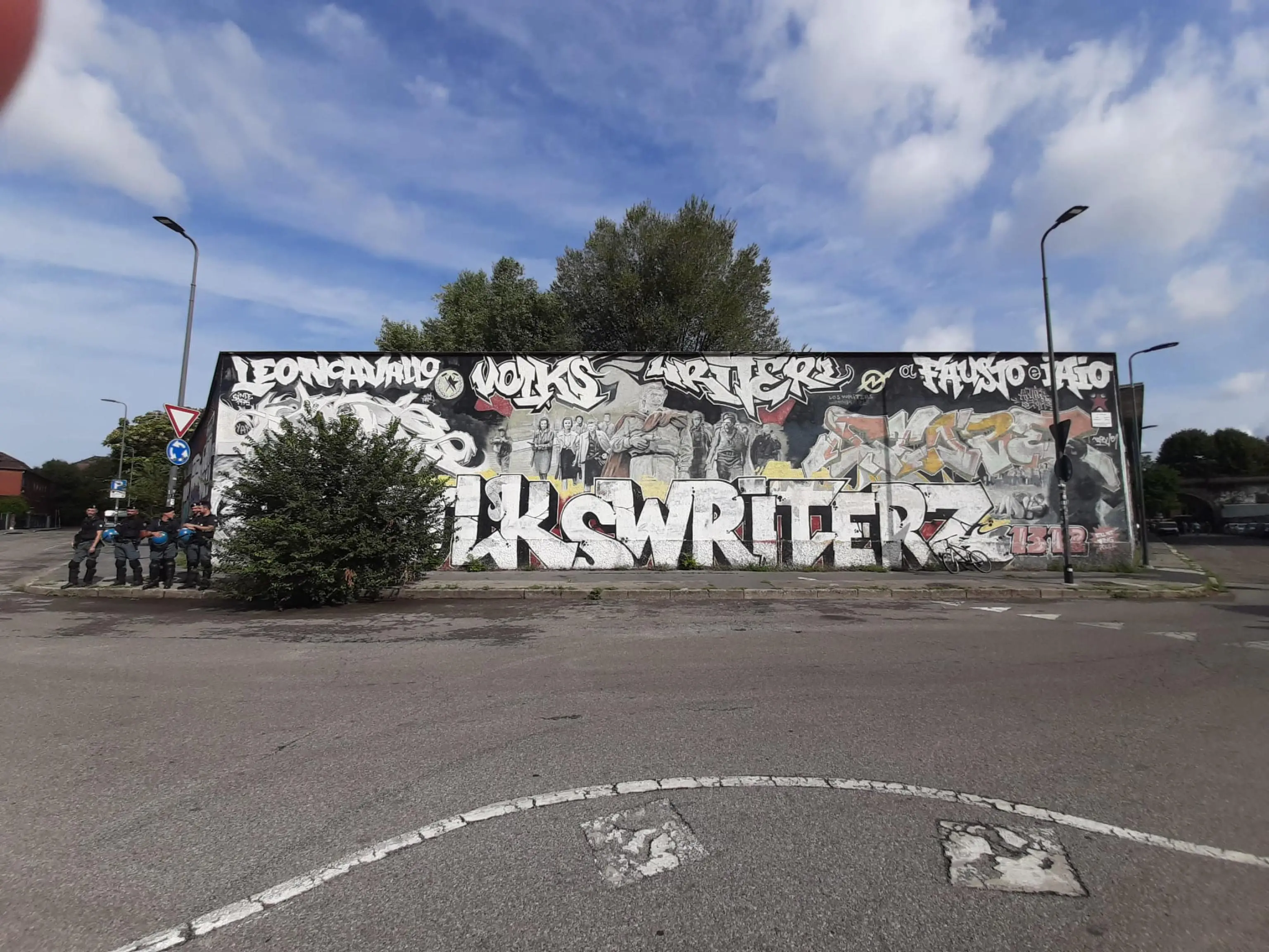 Lo sfratto del Leoncavallo a Milano