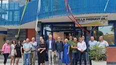 L'assessore Riccardi al termine del sopralluogo al Bella Italia Village di Lignano ove sono ospitati una quarantina di bambini ucraini con le loro mamme