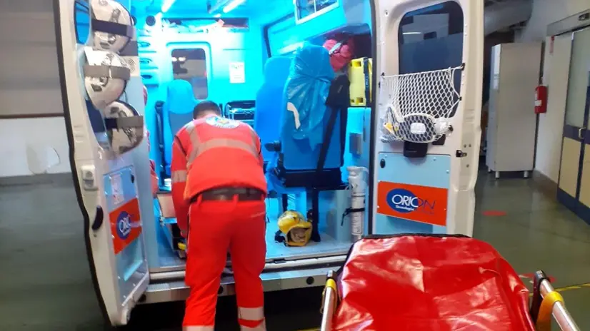 Ambulanza Croce Gialla, 118