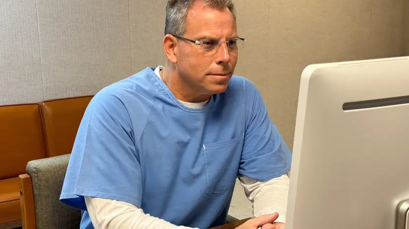 epa12315807 A handout photo made available by the California Department of Corrections shows Erik Menendez appearing before the parole board via teleconference from the Richard J. Donovan Correctional Facility in San Diego, California, USA, 21 August 2025. Erik and Lyle Menendez were tried and sentenced to life in prison for killing their parents in 1989. EPA/California Department of Corrections / HANDOUT HANDOUT EDITORIAL USE ONLY/NO SALES