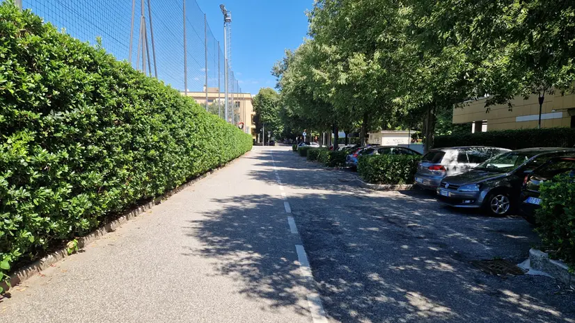 La via nella quale è stata scippata l'anziana - © www.giornaledibrescia.it