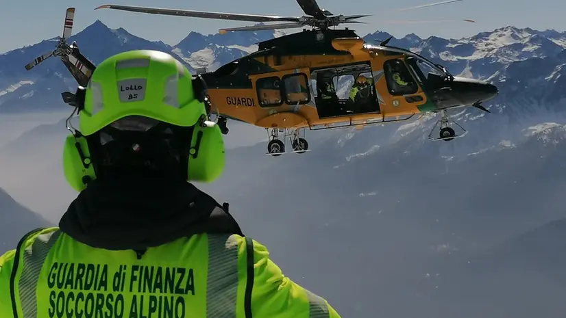 Il Soccorso alpino della Guardia di finanza in Adamello