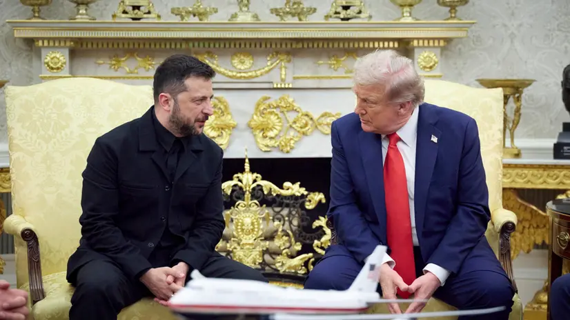 epa12308712 A handout photo made available by the Presidential Press Service shows United States President Donald J Trump (R) meets President of Ukraine Volodymyr Zelensky (L) in the Oval Office of the White House in Washington, DC, USA, 18 August 2025. European Leaders are at the White House in support of President Zelenskyy following President Trump’s meeting with President Vladimir Putin of Russia in Anchorage, Alaska, USA, on August 15, 2025. EPA/PRESIDENTIAL PRESS SERVICE / HANDOUT HANDOUT EDITORIAL USE ONLY/NO SALES
