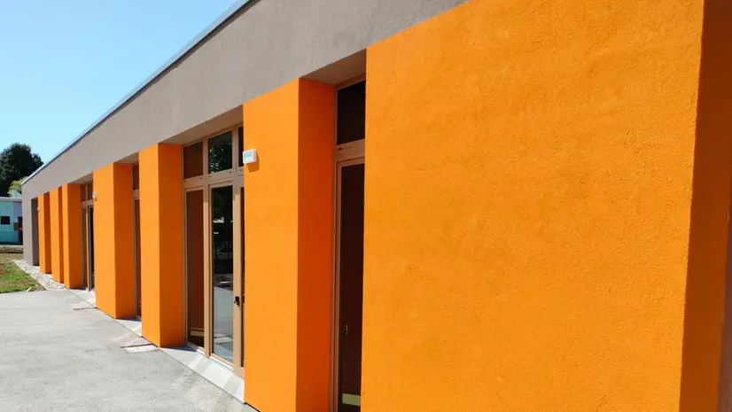 L'edificio è stato costruito a misura di bambino - © www.giornaledibrescia.it