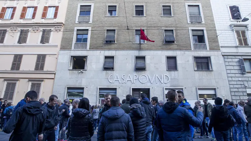 Il centro sociale di ultradestra CasaPound a Roma - Foto Ansa © www.giornaledibrescia.it