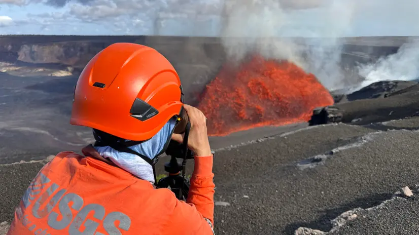 epa12318661 A handout photo made available by the United States Geological Survey (USGS) shows USGS Hawaiian Volcano Observatory (HVO) staff monitoring an eruption in the Halema'uma'u crater at Kilauea volcano, Hawaii, USA, 22 August 2025 (issued 23 August 2025). According to the USGS, the ongoing volcanic eruption -- 'episode 31' since the latest eruption started in December 2024 -- at Kilauea's Halema'uma'u crater ended abruptly at 2:52 a.m. HST on 23 August after 12.6 hours of continuous fountaining. The lava flows covered more than 75 percent of the crater floor. EPA/M. PATRICK/USGS HANDOUT -- MANDATORY CREDIT --HANDOUT EDITORIAL USE ONLY/NO SALES