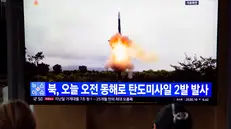 epa10857841 People watch a news segment on North Korea, at a station in Seoul, South Korea, 13 September 2023. According to South Korea's Joint Chiefs of Staff (JCS), North Korea launched two ballistic missiles toward the East Sea amid North Korean leader Kim Jong-un's visit to Russsia. EPA/JEON HEON-KYUN