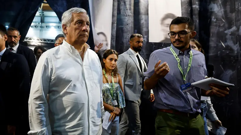 Il ministro degli Affari Esteri Antonio Tajani durante il Meeting per l'amicizia fra i popoli, organizzato dal movimento di Comunione e Liberazione, Rimini, 24 agosto 2025. ANSA/ANGELO CARCONI