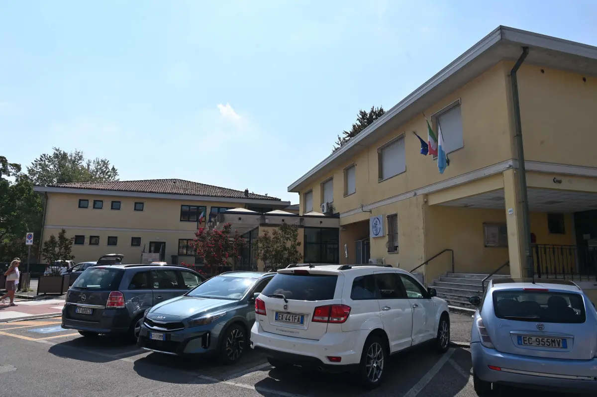 Le scuole Ungaretti, Carducci e il plesso scolastico di via Raffaello