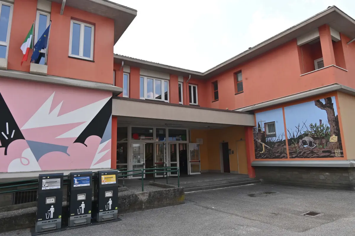 Le scuole Ungaretti, Carducci e il plesso scolastico di via Raffaello