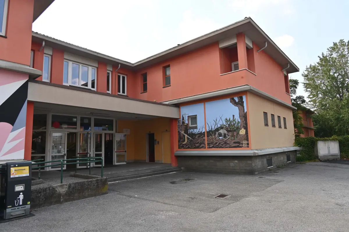 Le scuole Ungaretti, Carducci e il plesso scolastico di via Raffaello