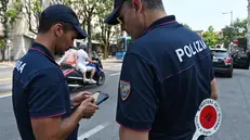 Agenti di Polizia al lavoro