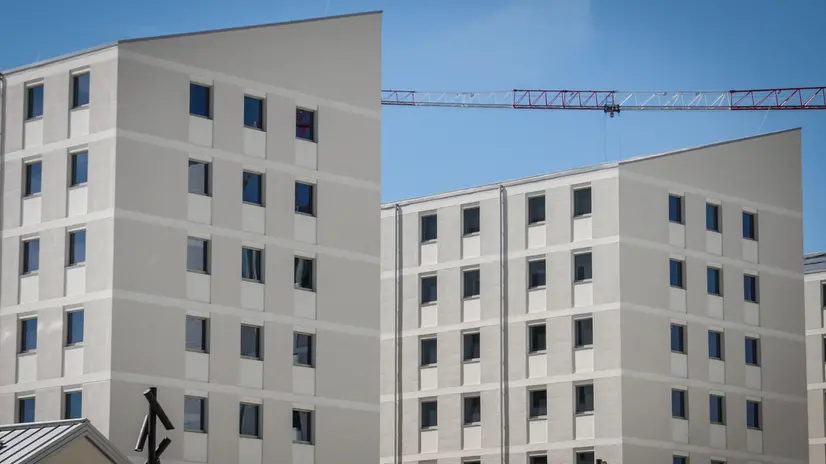 Il cantiere quasi ultimato del Villaggio Olimpico dello scalo di Porta Romana coinvolto nelle inchieste milanesi sull’urbanistica, Milano 5 Agostoo 2025 ANSA/MATTEO CORNER