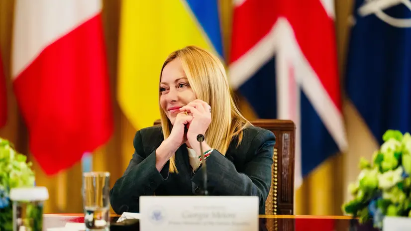 La presidente Giorgia Meloni alla Casa Bianca durante i colloqui sulla guerra in Ucraina, cui hanno partecipato anche con Donald Trump, Volodymyr Zelensky e i leader europei, Washington, 19 agosto 2025 Ansa / Filippo Attili - ufficio stampa Palazzo Chigi ++FOTO DIFFUSA DALL'UFFICIO STAMPA DI PALAZZO CHIGI - USARE SOLO PER ILLUSTRARE OGGI LA NOTIZIA INDICATA NEL TITOLO - NON ARCHIVIARE – FOTO NON IN VENDITA - DA USARE SOLO PER FINI GIORNALISTICI - NPK+++