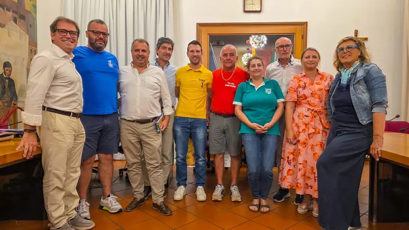 I rappresentanti delle istituzioni e delle Quadre - © www.giornaledibrescia.it