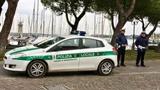 Nella foto d'archivio, agenti della Locale di Desenzano