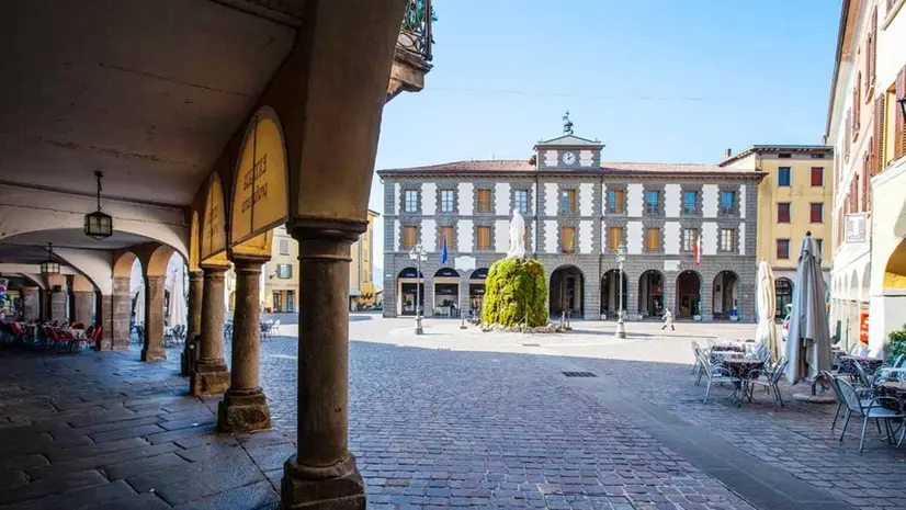 Uno scorcio del centro storico di Iseo - © www.giornaledibrescia.it