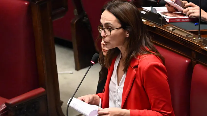 La dichiarazione di voto di Lia Quartapelle, nel corso dei lavori della Camera dei deputati, sulle iniziative in favore dell'attivista russo Vladimir Kara-Murza, in particolare del conferimento della cittadinanza italiana, Roma 19 novembre 2024. ANSA/MAURIZIO BRAMBATTI