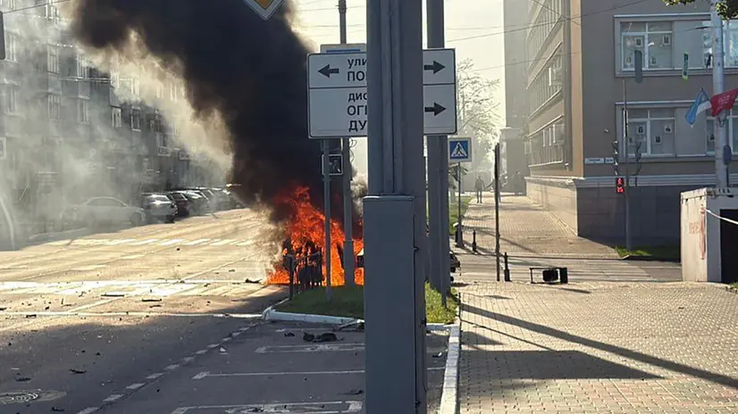epa12299578 A still image taken from a handout video made available by the official telegram channel of the Governor of the Belgorod Region, Vyacheslav Gladkov, shows a burning car after a reported Ukrainian drone strike in Belgorod, Russia, 14 August 2025. Three civilians were injured after a Ukrainian drone struck a car in the center of Belgorod, the region's governor said. EPA/BELGOROD REGION GOVERNOR VYACHESLAV GLADKOV VIA TELEGRAM HANDOUT -- MANDATORY CREDIT -- BEST QUALITY AVAILABLE -- HANDOUT EDITORIAL USE ONLY/NO SALES/NO ARCHIVES