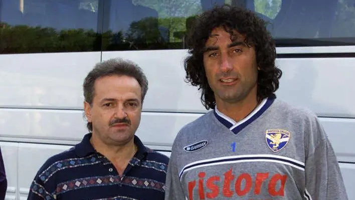 Egidio Salvi accanto a Luciano De Paola: i due hanno lavorato a lungo insieme nella Primavera biancazzurra - © www.giornaledibrescia.it