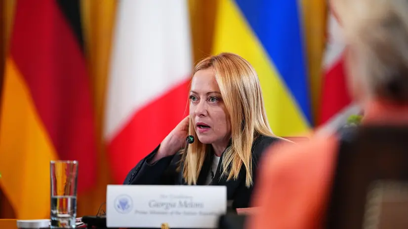 epa12308680 Italian Prime Minister Giorgia Meloni participates in a Multilateral Meeting with European Leaders in the East Room of the White House in Washington, DC, USA, 18 August 2025. European Leaders are at the White House in support of President Zelenskyy following President Trump’s meeting with President Vladimir Putin of Russia in Anchorage, Alaska, USA, on August 15, 2025. EPA/AARON SCHWARTZ / POOL