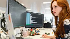 La formazione all'utilizzo dell'intelligenza artificiale resta centrale