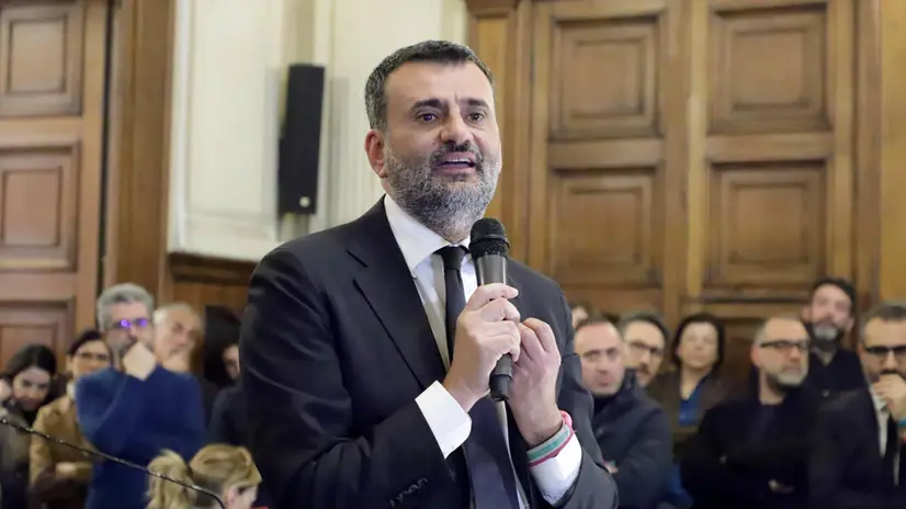 Bari Palazzo di Città, Comune di Bari, la conferenza stampa del sindaco Antonio Decaro dopo la notizia dell’iter per lo scioglimento avviato dal ministro dell’Interno Piantedosi. Bari 20 03 2024. Foto di Donato Fasano/Ansa