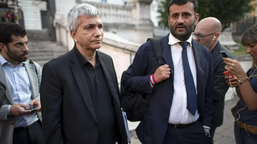 Nichi Vendola e il Sindaco di Bari Antonio Decaro, dopo la riunione al Viminale con il ministro dell'Interno Angelino Alfano, le altre Regioni e l'Anci, sul piano di accoglienza dei migranti, 17 giugno 2015 a Roma. ANSA/ MASSIMO PERCOSSI