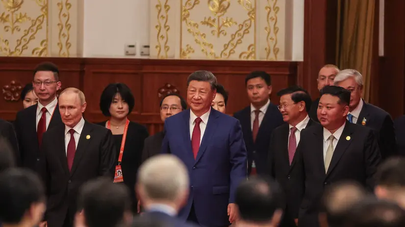 epa12347513 Chinese President Xi Jinping (top,C) , Russian President Vladimir Putin (top,3-L) and North Korean leader Kim Jong Un (top,R) arrive during a reception at the Great Hall of the People in Beijing, China, 03 September 2025. China holds on 03 September celebrations to mark the 80th anniversary of the end of the Second Sino-Japanese War, known in China as the War of Resistance against the Japanese aggression, and the end of the World War II. EPA/JESSICA LEE
