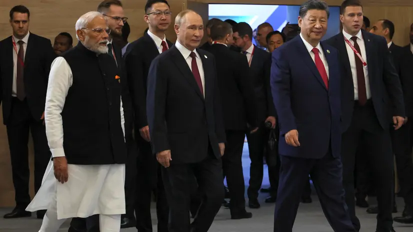 Modi, Putin e Xi Jinping - Foto Epa © www.giornaledibrescia.it